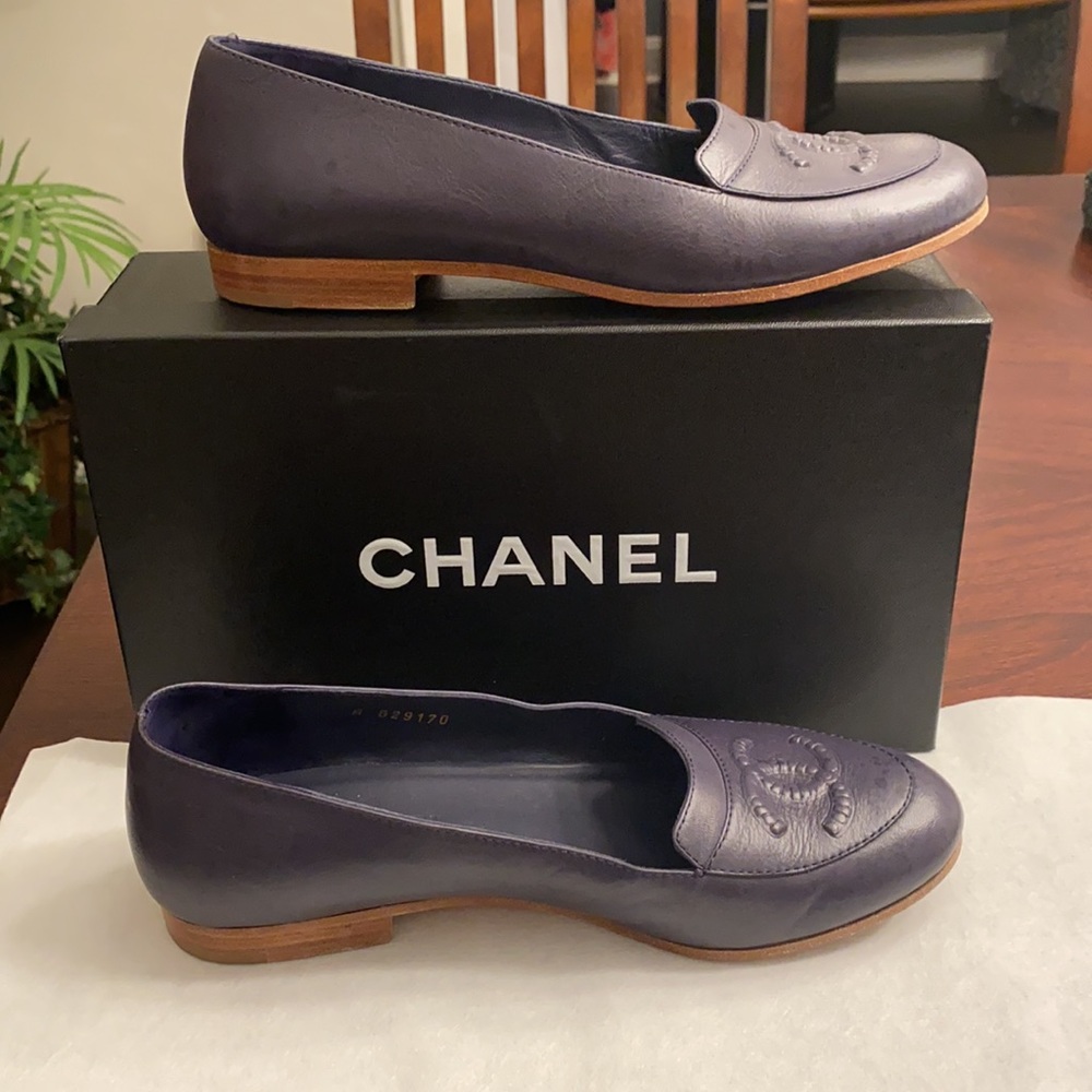Chanel women’s navy blue mocasines - Picture 5 of 6